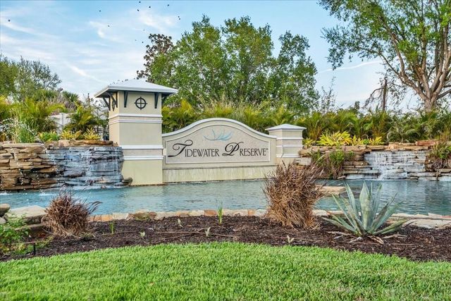 904 RIVERSCAPE STREET, Bradenton, FL 34208