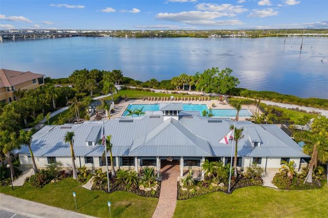 904 RIVERSCAPE STREET, Bradenton, FL 34208