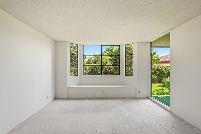 3130 Avenida de Portugal 102, San Diego, CA 92106