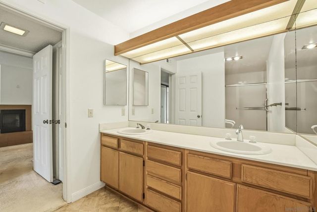 3130 Avenida de Portugal 102, San Diego, CA 92106