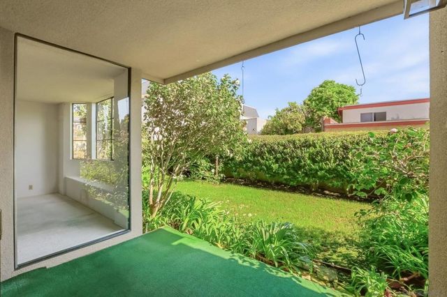 3130 Avenida de Portugal 102, San Diego, CA 92106