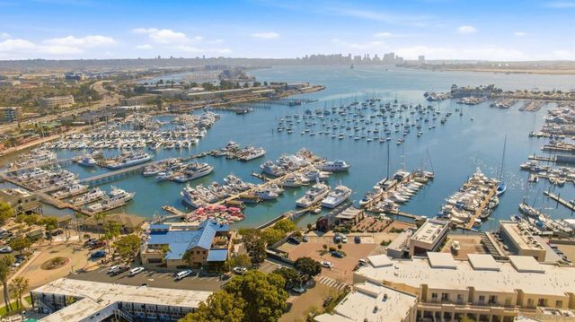 3130 Avenida de Portugal 102, San Diego, CA 92106