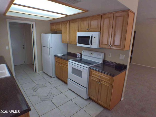 5625 W SUNNYSIDE Drive, Glendale, AZ 85304