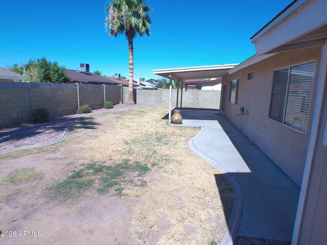 5625 W SUNNYSIDE Drive, Glendale, AZ 85304