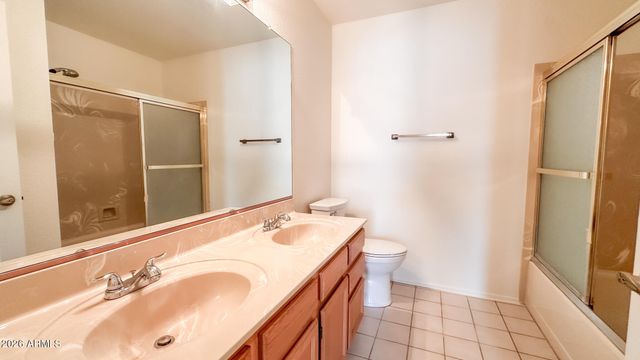 6951 W KRISTAL Way, Glendale, AZ 85308