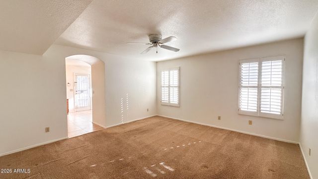 6951 W KRISTAL Way, Glendale, AZ 85308