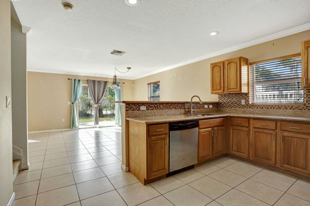 901 SW 15th Street, Deerfield Beach, FL 33441