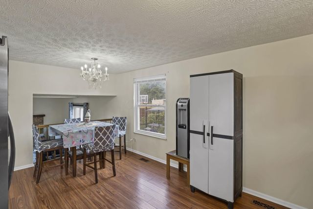 926 Hilton Drive, Reynoldsburg, OH 43068