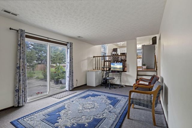 926 Hilton Drive, Reynoldsburg, OH 43068