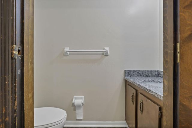 926 Hilton Drive, Reynoldsburg, OH 43068