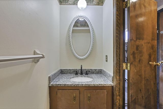 926 Hilton Drive, Reynoldsburg, OH 43068