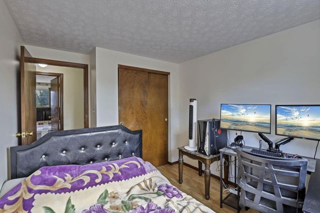 926 Hilton Drive, Reynoldsburg, OH 43068