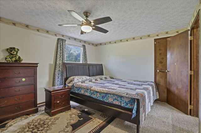 926 Hilton Drive, Reynoldsburg, OH 43068