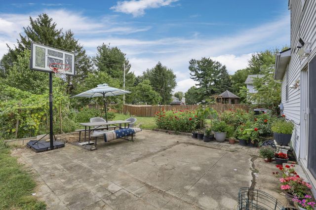 926 Hilton Drive, Reynoldsburg, OH 43068