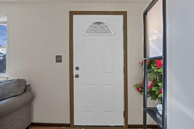 926 Hilton Drive, Reynoldsburg, OH 43068