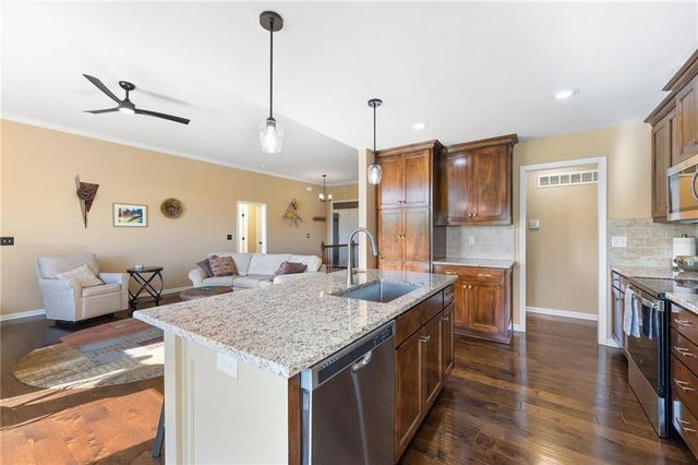 3405 N 109th Terrace, Kansas City, KS 66109