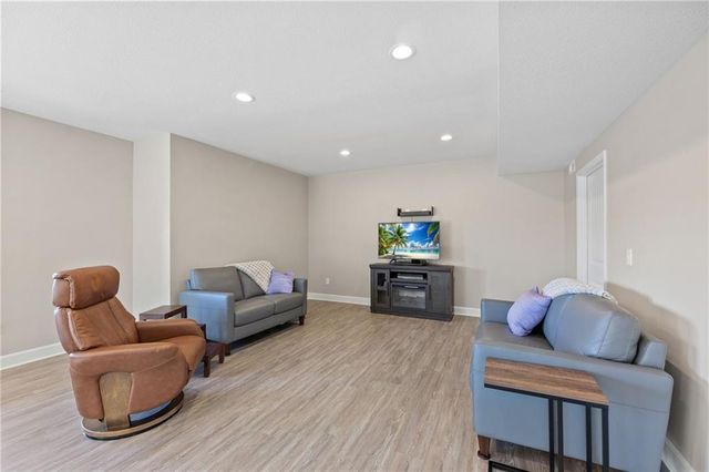 3405 N 109th Terrace, Kansas City, KS 66109
