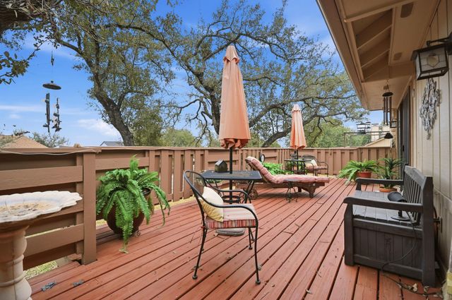 49 Oaks PL, Lago Vista, TX 78645