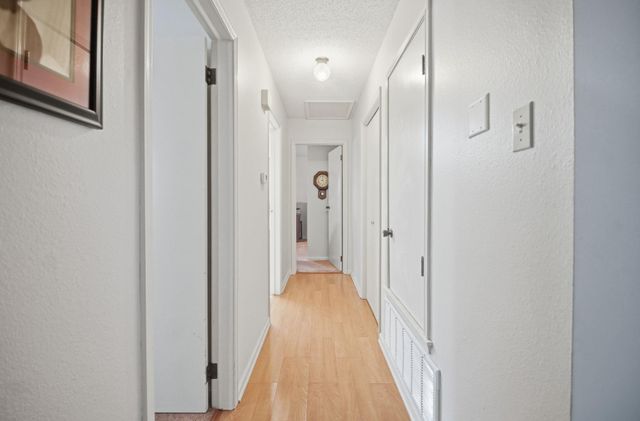 49 Oaks PL, Lago Vista, TX 78645