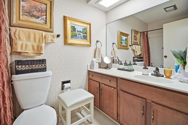 49 Oaks PL, Lago Vista, TX 78645