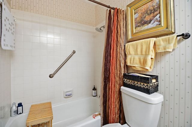 49 Oaks PL, Lago Vista, TX 78645