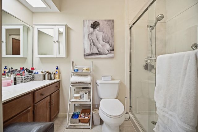 49 Oaks PL, Lago Vista, TX 78645