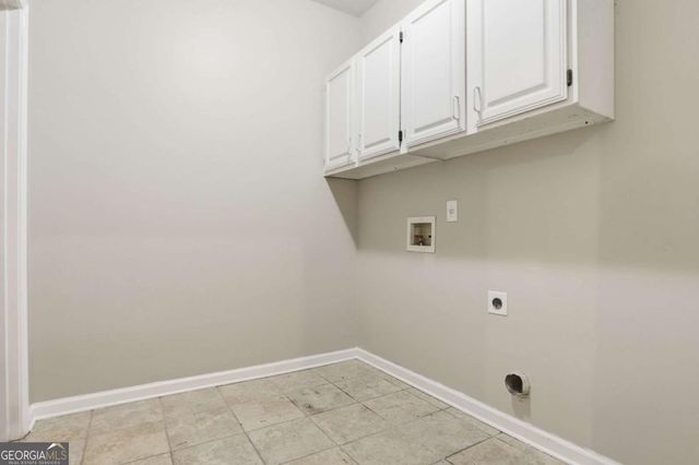 507 Waterfall Drive, Canton, GA 30114