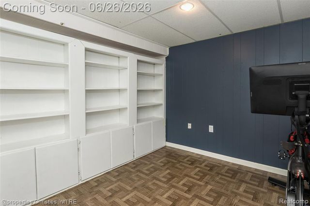221 College Street, Ferndale, MI 48220