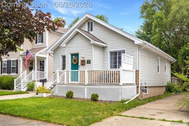 221 College Street, Ferndale, MI 48220