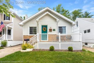 221 College Street, Ferndale, MI 48220
