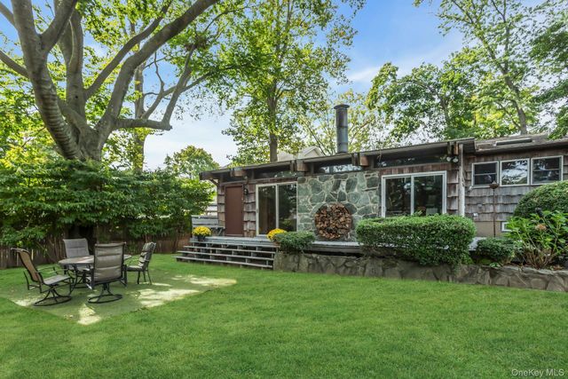 78 Chestnut Street, Glen Cove, NY 11542