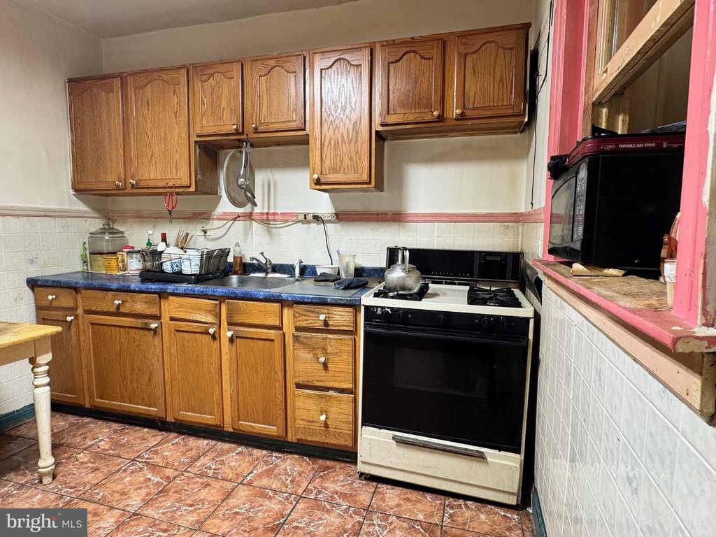 355 E ELEANOR ST, PHILADELPHIA, PA 19120 — photo 5