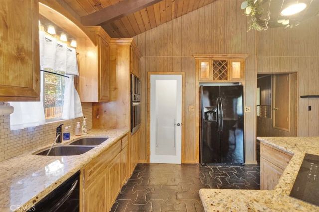5771 Heath Creek, Wrightwood, CA 92397