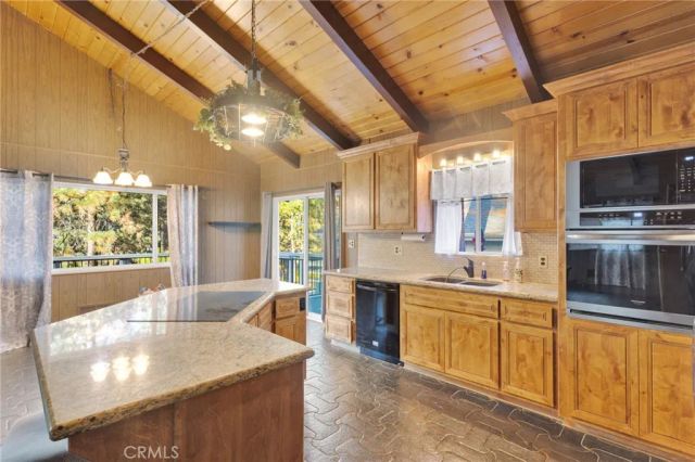 5771 Heath Creek, Wrightwood, CA 92397