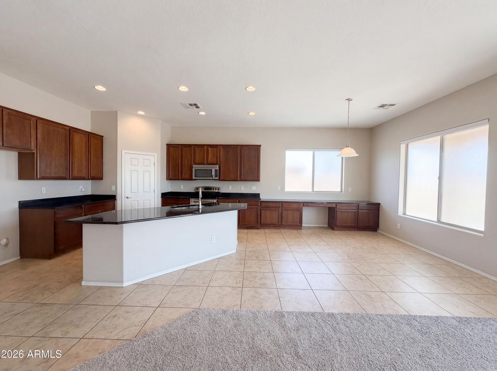 17104 N OLIVETO Avenue, Maricopa, AZ 85138 — photo 2