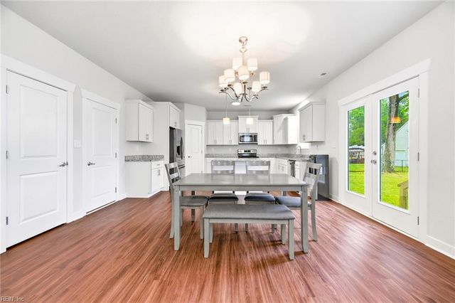 213 Hurdle DR, Chesapeake, VA 23322