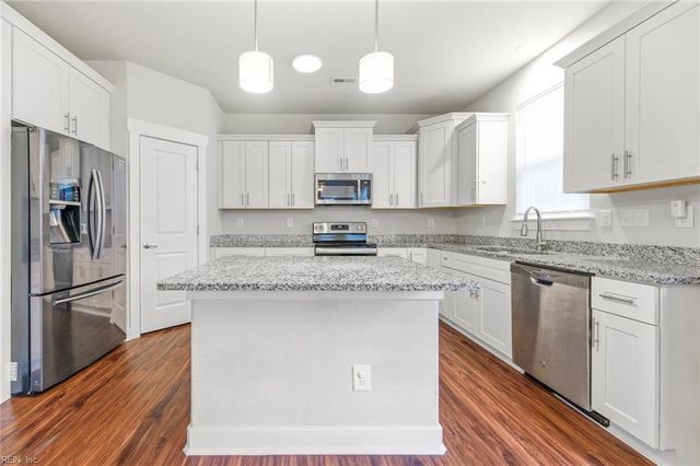 213 Hurdle DR, Chesapeake, VA 23322