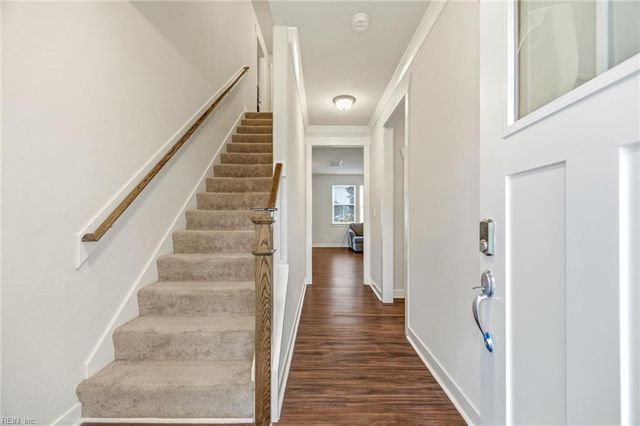 213 Hurdle DR, Chesapeake, VA 23322