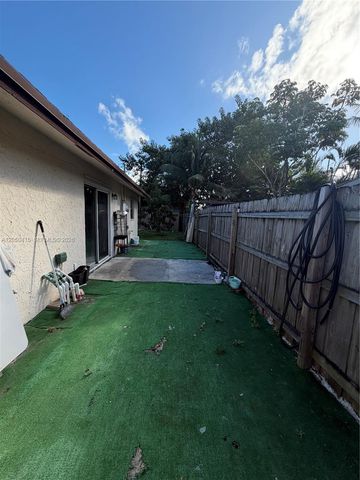 4280 N Dixie Highway, Boca Raton, FL 33431