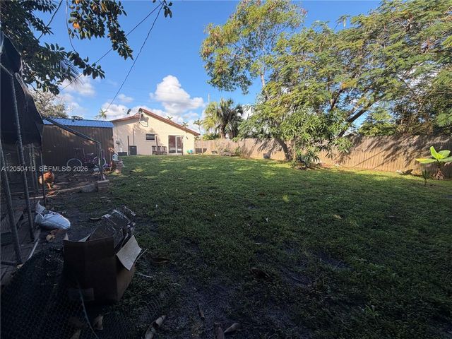 4280 N Dixie Highway, Boca Raton, FL 33431