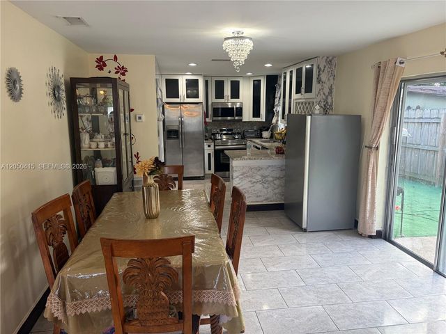 4280 N Dixie Highway, Boca Raton, FL 33431