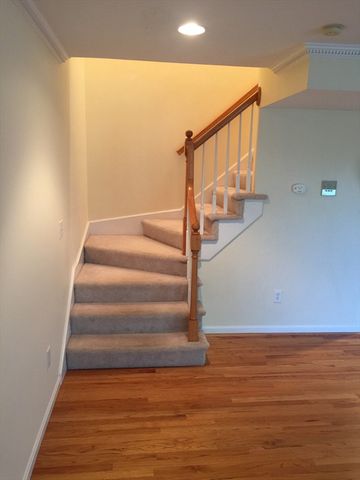 7 Conant Rd 11, Winchester, MA 01890