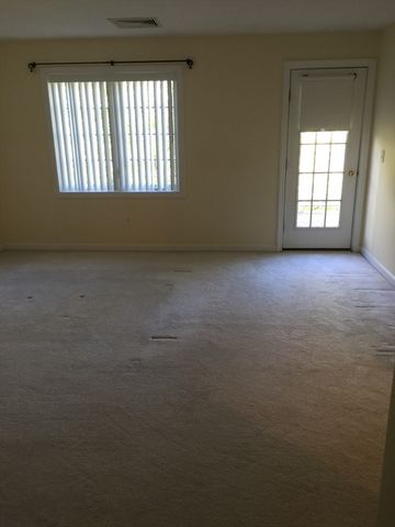 7 Conant Rd 11, Winchester, MA 01890