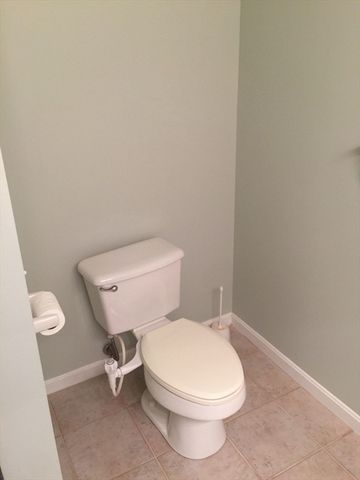 7 Conant Rd 11, Winchester, MA 01890