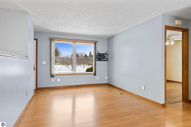 8392 Monarch Lane, Williamsburg, MI 49690