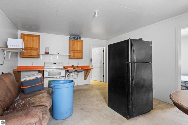 8392 Monarch Lane, Williamsburg, MI 49690