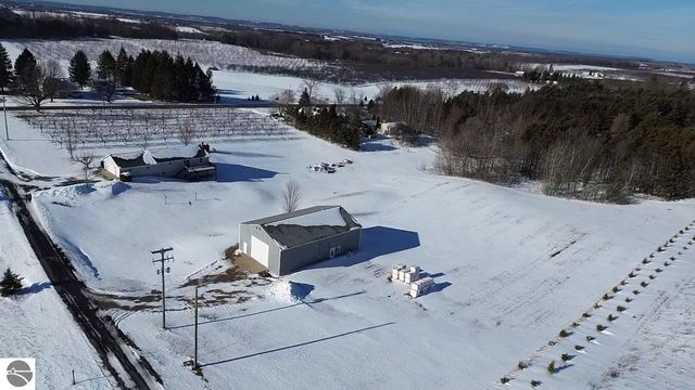 8392 Monarch Lane, Williamsburg, MI 49690