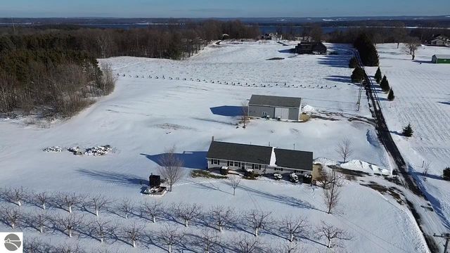 8392 Monarch Lane, Williamsburg, MI 49690