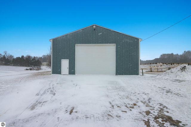 8392 Monarch Lane, Williamsburg, MI 49690