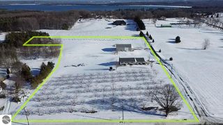 8392 Monarch Lane, Williamsburg, MI 49690